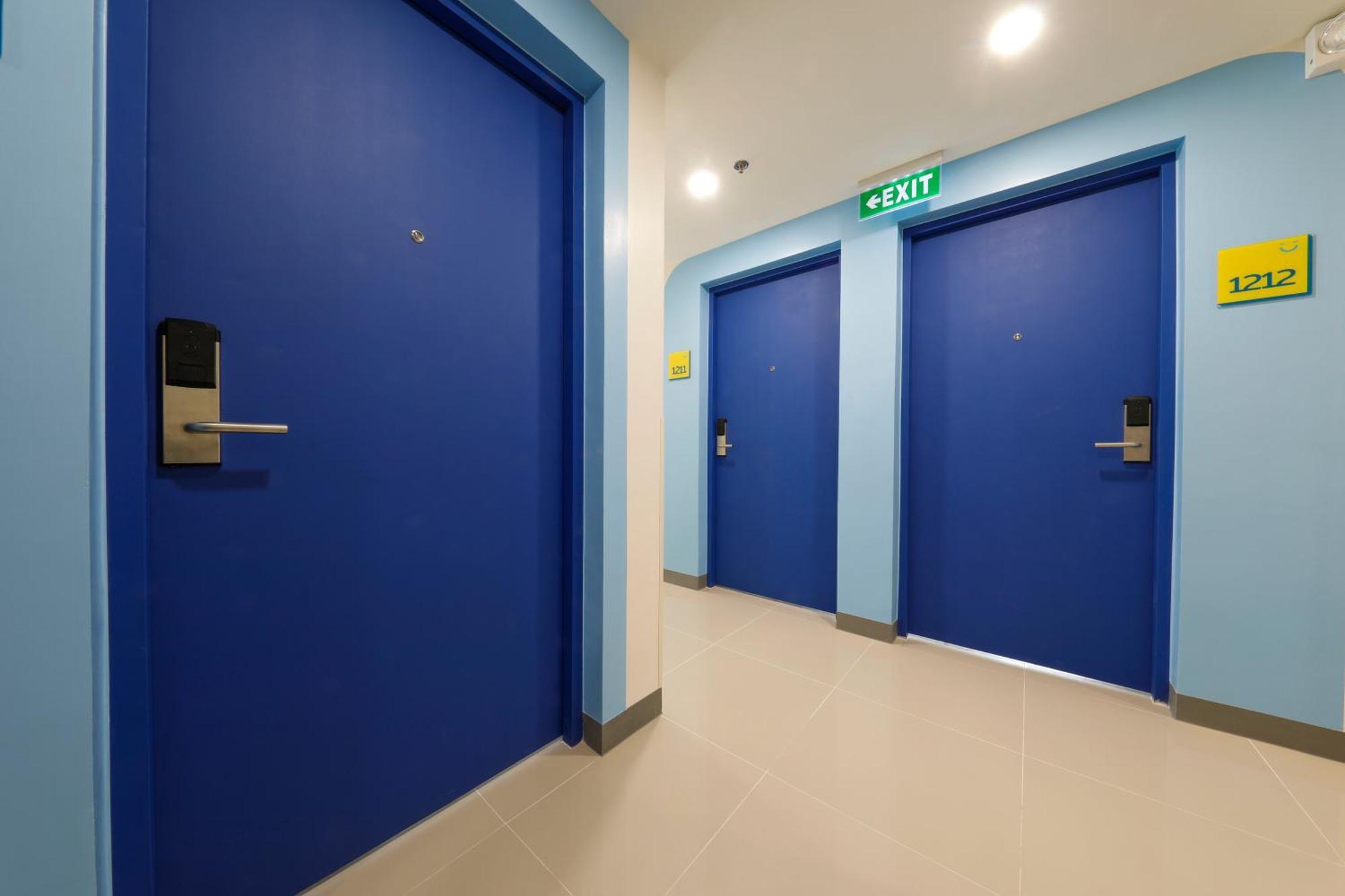 Hop Inn Hotel Iloilo Екстериор снимка
